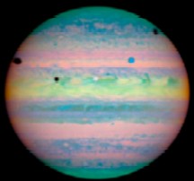 Triple clipse sur Jupiter. Source : NASA, ESA et E. Karkoschka (University of Arizona)